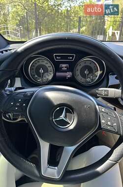 Седан Mercedes-Benz CLA-Class 2013 в 