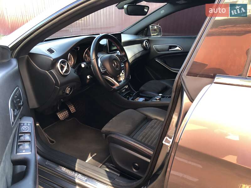 Седан Mercedes-Benz CLA-Class 2015 в Полтаве