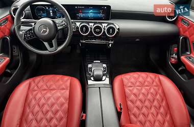 Седан Mercedes-Benz CLA-Class 2019 в 