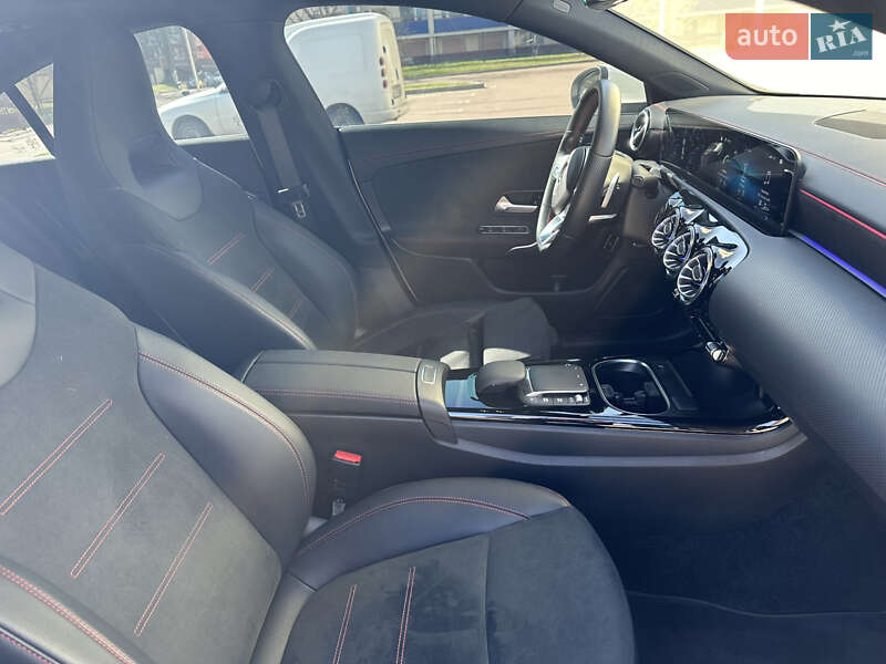 Седан Mercedes-Benz CLA-Class 2022 в Чернигове