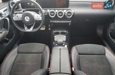 Седан Mercedes-Benz CLA-Class 2022 в 