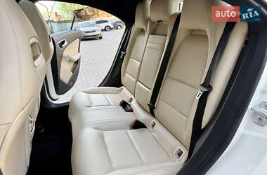 Седан Mercedes-Benz CLA-Class 2015 в 