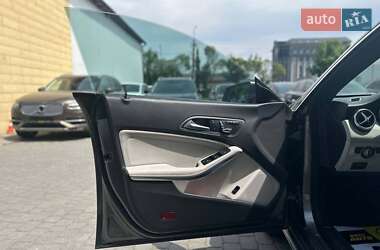 Седан Mercedes-Benz CLA-Class 2017 в 