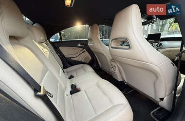 Седан Mercedes-Benz CLA-Class 2015 в 