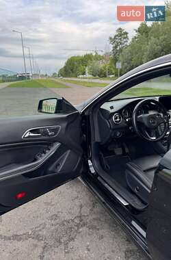 Седан Mercedes-Benz CLA-Class 2018 в 