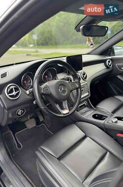 Седан Mercedes-Benz CLA-Class 2018 в 