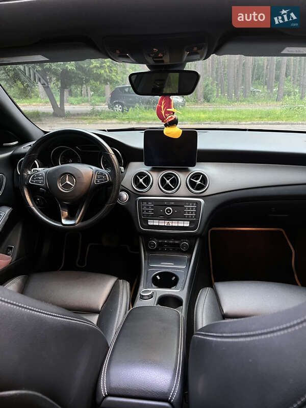 Седан Mercedes-Benz CLA-Class 2018 в Черкасах