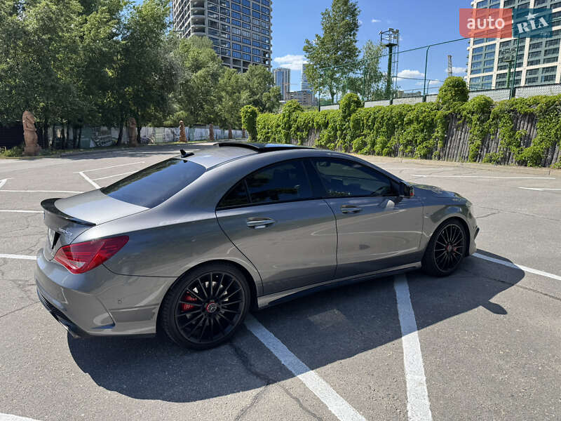 Седан Mercedes-Benz CLA-Class 2014 в Днепре