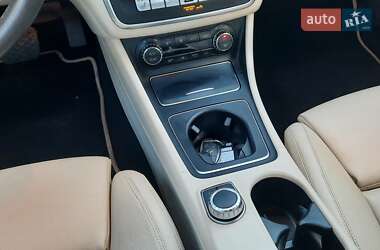 Седан Mercedes-Benz CLA-Class 2016 в 