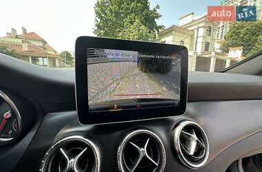 Седан Mercedes-Benz CLA-Class 2019 в 