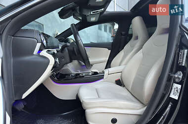 Седан Mercedes-Benz CLA-Class 2019 в 