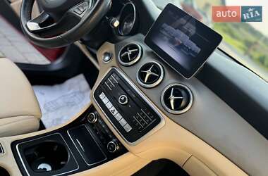 Седан Mercedes-Benz CLA-Class 2018 в 