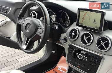 Седан Mercedes-Benz CLA-Class 2013 в 