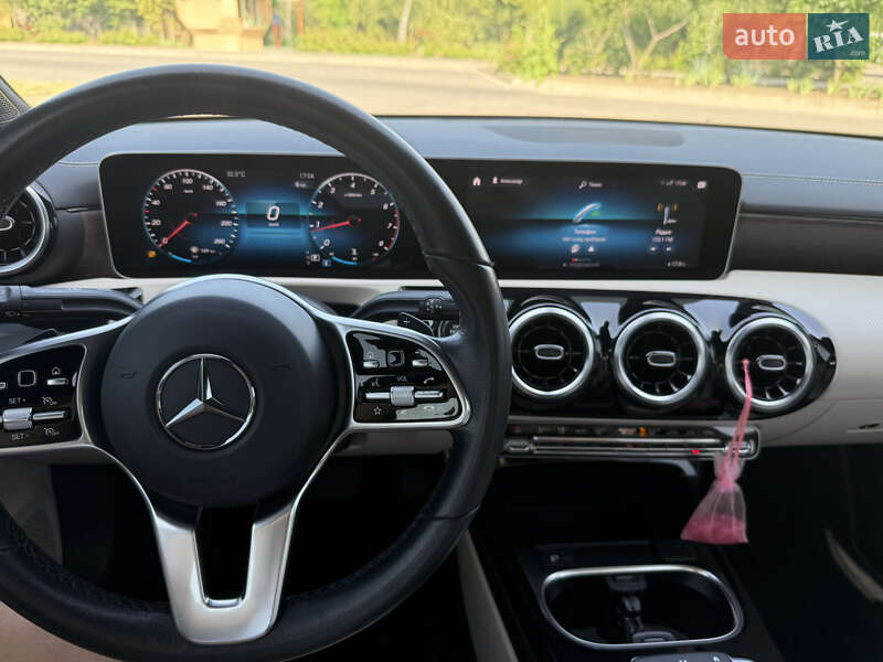 Седан Mercedes-Benz CLA-Class 2019 в Запоріжжі фото 15 Седан Mercedes-Benz CLA-Class 2019 в Запоріжжі
