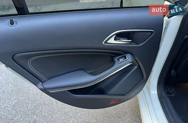 Седан Mercedes-Benz CLA-Class 2013 в 