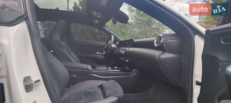 Седан Mercedes-Benz CLA-Class 2024 в Киеве