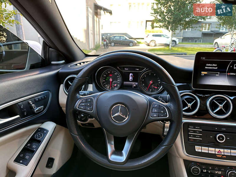 Седан Mercedes-Benz CLA-Class 2018 в Киеве