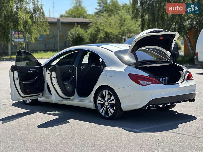 Седан Mercedes-Benz CLA-Class 2015 в Здолбунове