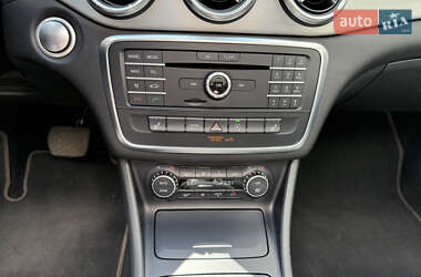 Седан Mercedes-Benz CLA-Class 2015 в 