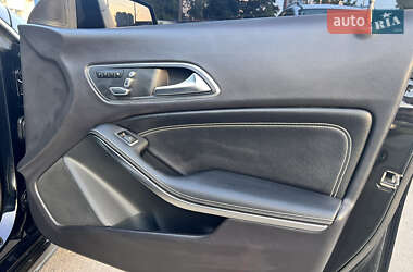 Седан Mercedes-Benz CLA-Class 2018 в 