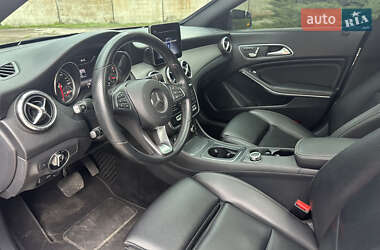 Седан Mercedes-Benz CLA-Class 2018 в 
