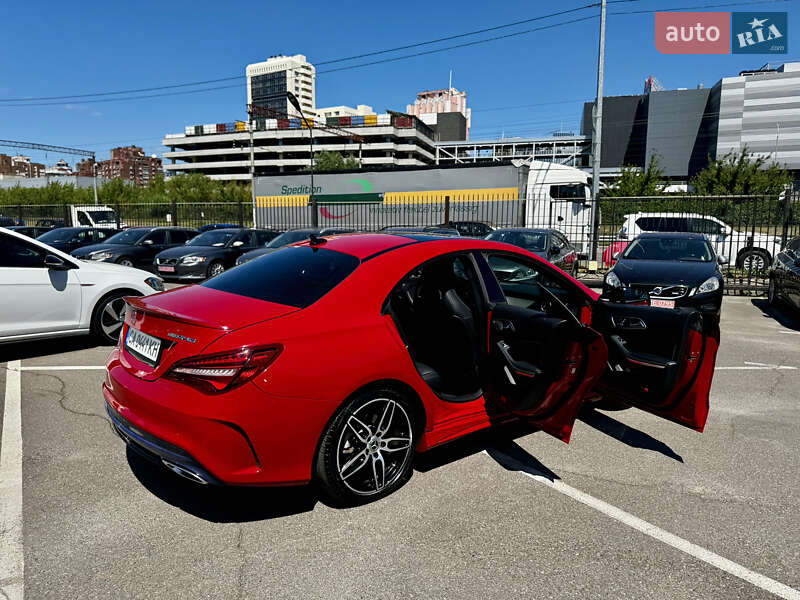 Седан Mercedes-Benz CLA-Class 2018 в Киеве