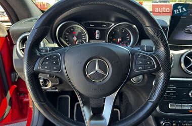 Седан Mercedes-Benz CLA-Class 2018 в 