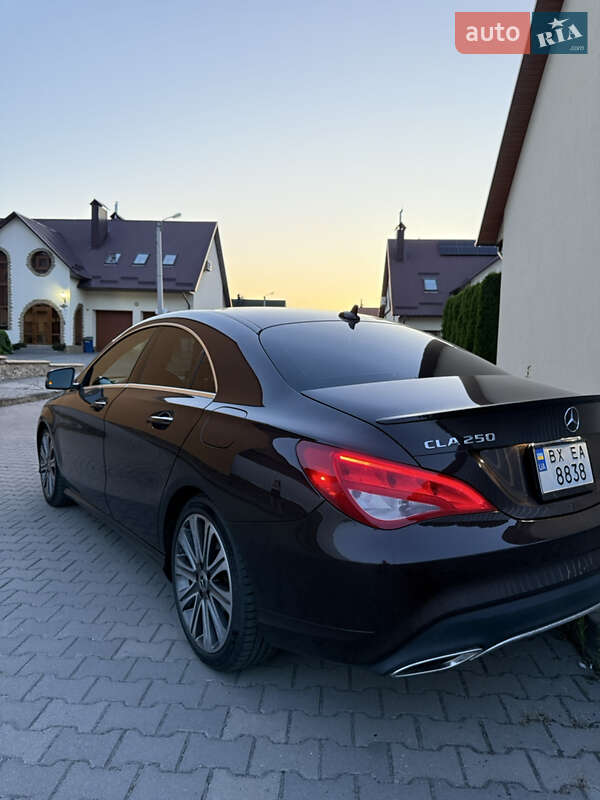Седан Mercedes-Benz CLA-Class 2018 в Хмельницькому