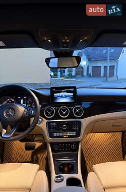 Седан Mercedes-Benz CLA-Class 2018 в 