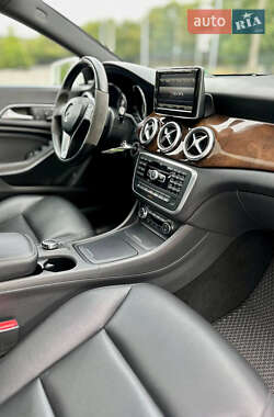 Седан Mercedes-Benz CLA-Class 2013 в 