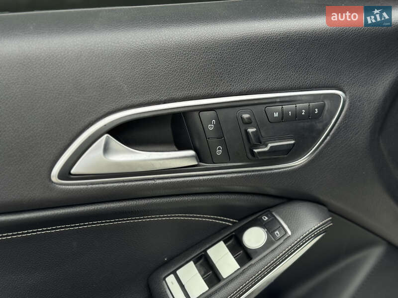 Седан Mercedes-Benz CLA-Class 2014 в Львові