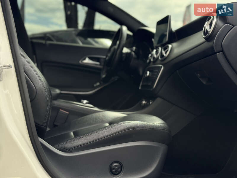 Седан Mercedes-Benz CLA-Class 2014 в Львові