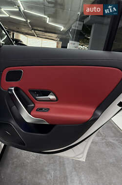 Седан Mercedes-Benz CLA-Class 2022 в 
