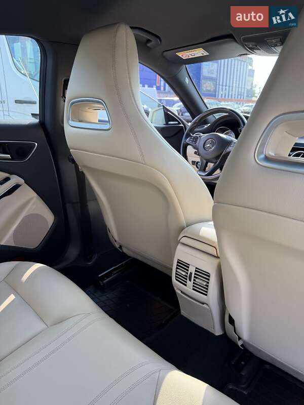 Седан Mercedes-Benz CLA-Class 2014 в Львові