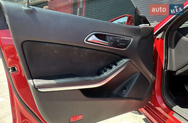Седан Mercedes-Benz CLA-Class 2015 в 