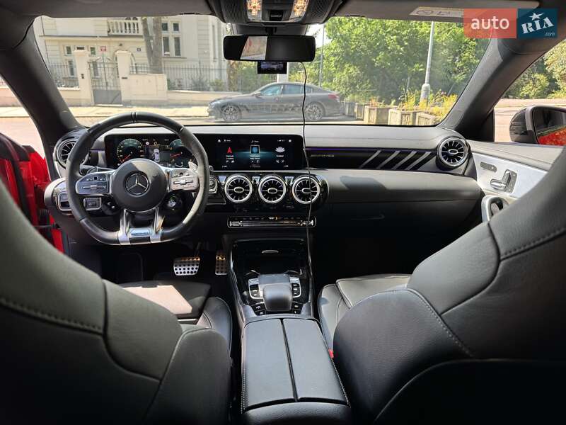 Седан Mercedes-Benz CLA-Class 2019 в Киеве