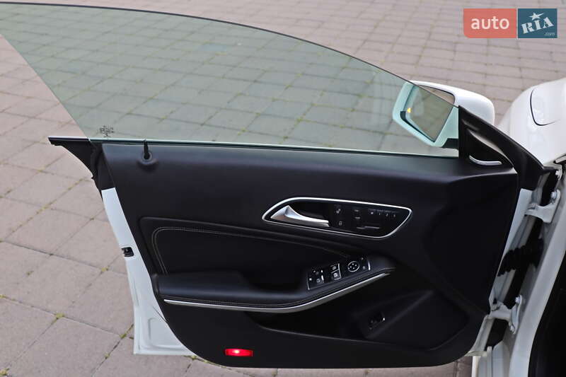 Седан Mercedes-Benz CLA-Class 2014 в Кременчуге