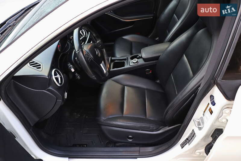 Седан Mercedes-Benz CLA-Class 2014 в Кременчуге