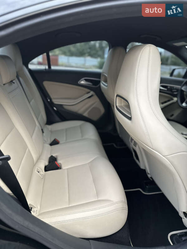 Седан Mercedes-Benz CLA-Class 2015 в Днепре