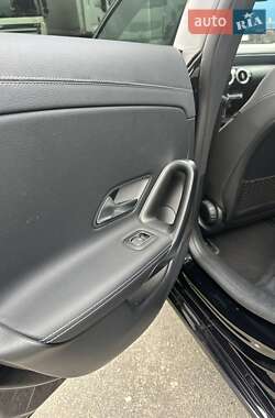 Седан Mercedes-Benz CLA-Class 2020 в 