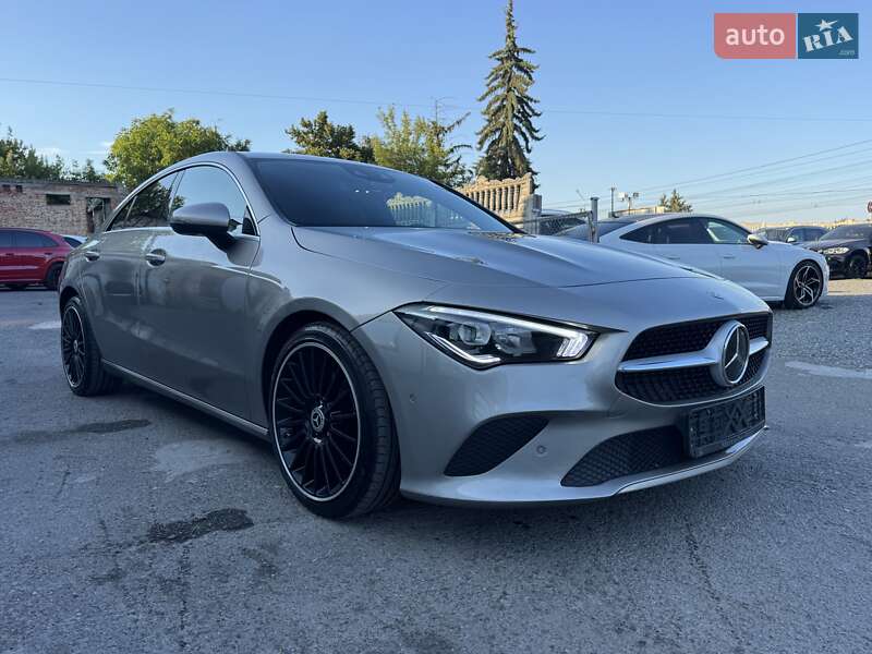 Седан Mercedes-Benz CLA-Class 2019 в Тернополе