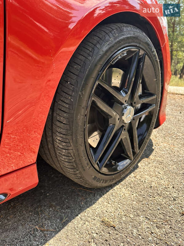 Седан Mercedes-Benz CLA-Class 2014 в Киеве