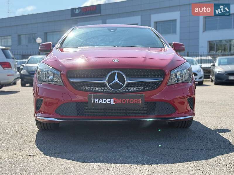 Седан Mercedes-Benz CLA-Class 2018 в Киеве