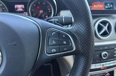 Седан Mercedes-Benz CLA-Class 2018 в 