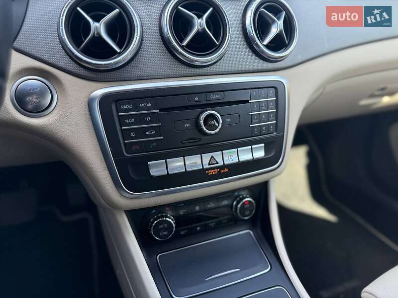 Седан Mercedes-Benz CLA-Class 2018 в Киеве