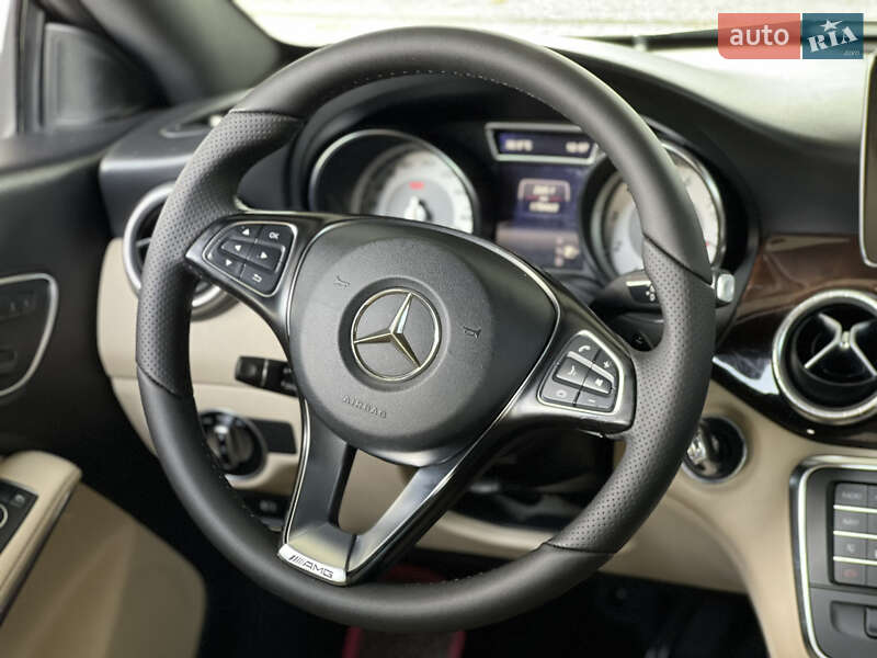 Седан Mercedes-Benz CLA-Class 2015 в Запорожье