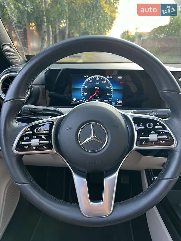Седан Mercedes-Benz CLA-Class 2019 в Одессе