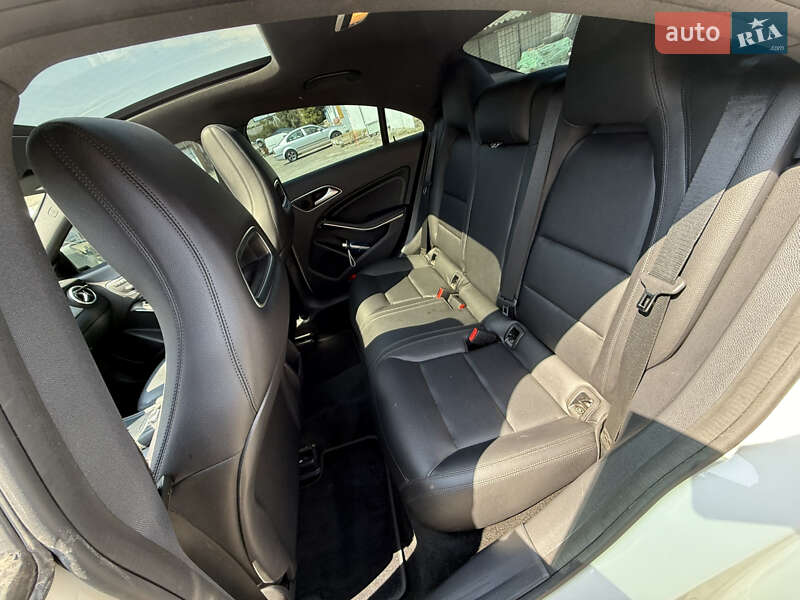 Седан Mercedes-Benz CLA-Class 2013 в Ровно