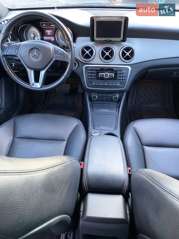 Седан Mercedes-Benz CLA-Class 2014 в Ровно