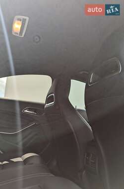 Седан Mercedes-Benz CLA-Class 2018 в 